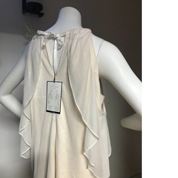 NWT Le Chateau PLUS SIZE Sheer Sparkly Chiffon Cold Shoulder Cut Out cream - Picture 3 of 6
